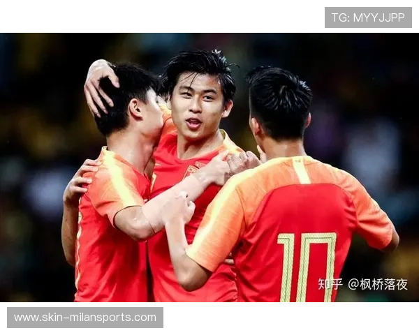 前锋训练加入“快速回防”课，攻守转换能力提升受认可